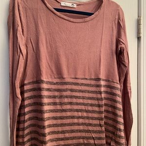Gorilla Cat pink/grey size medium scoop neck shirt